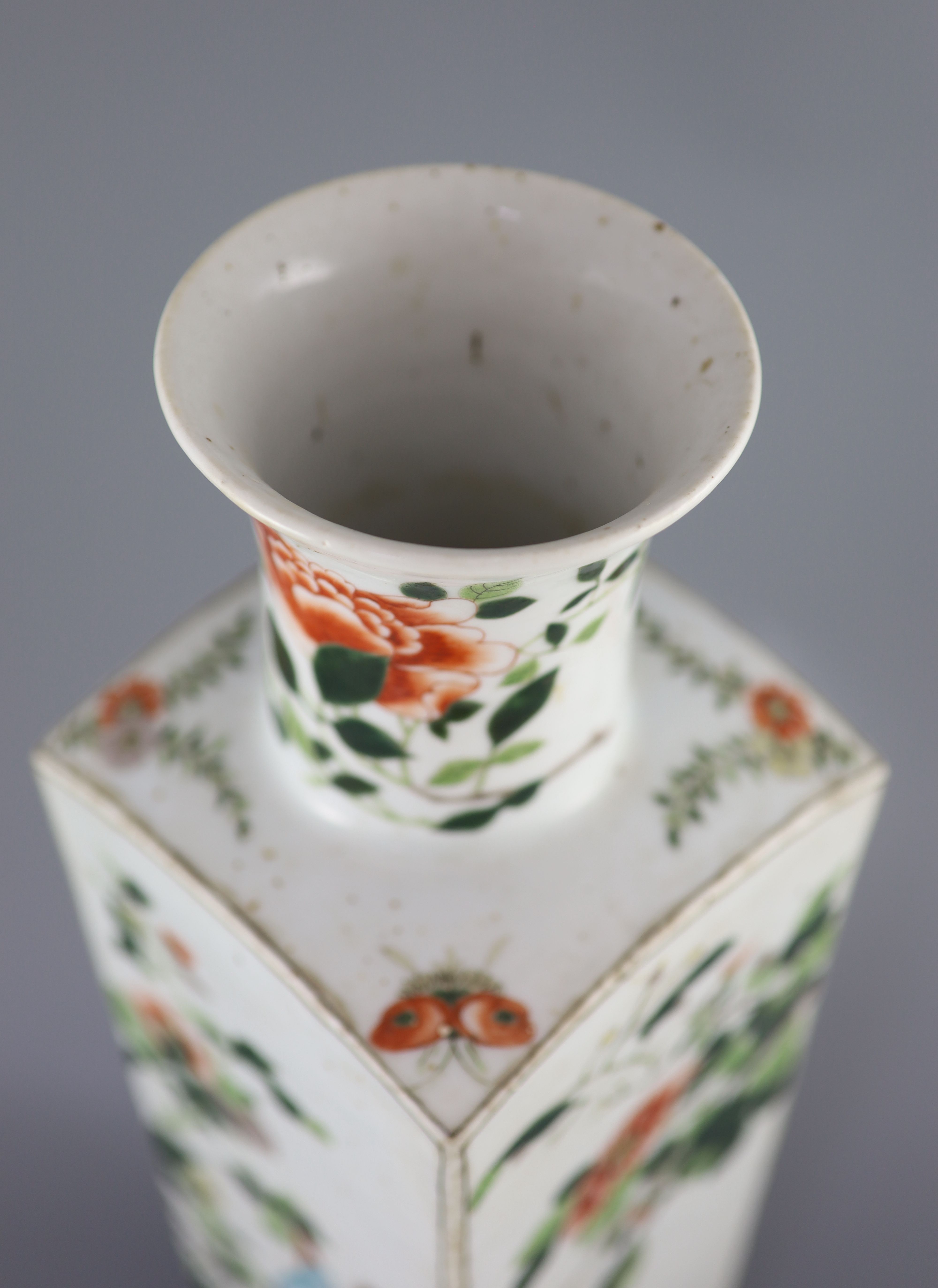 A large Chinese famille verte square tapered vase, 19th century, 49cm high